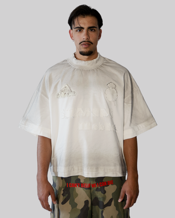 T-SHIRT CON LOGHI RICAMATI