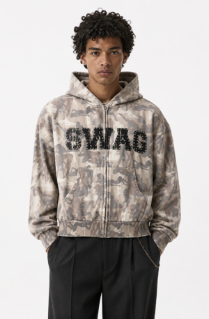 FELPA CAMOUFLAGE CON STAMPA SERIGRAFICA E BORCHIE